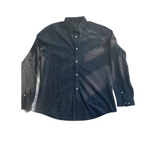 H&M Slim Fit Easy Iron Button Down Shirt size XL. Navy Blue x white dotted